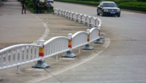 公路護欄