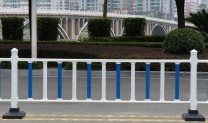 公路護欄